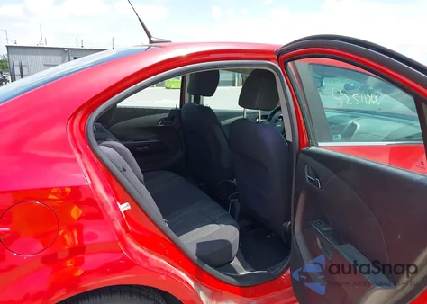 2012 Chevrolet Sonic 2Lt z USA, uszkodzony, nr VIN 1G1JC5SH4C4178544